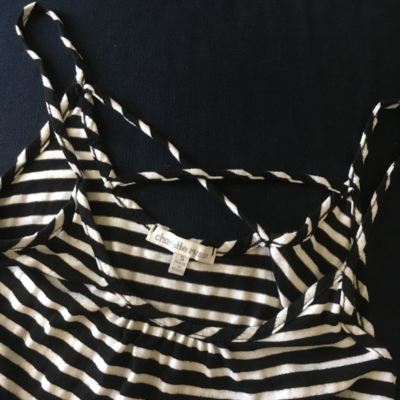 Black & White Striped Dress With Pockets - Picture 2 of 4